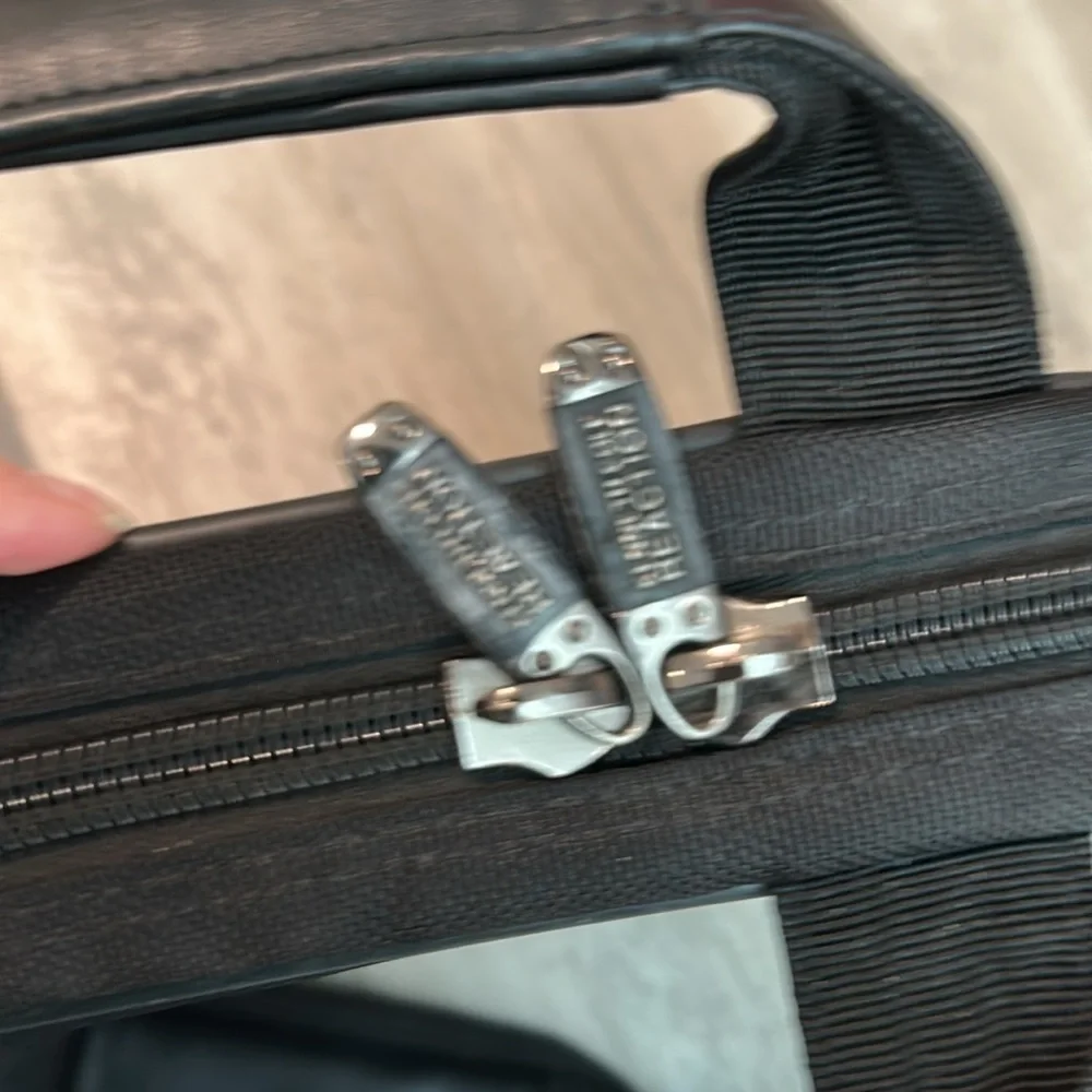 Kenneth Cole Tablet/Laptop Travel Bag
